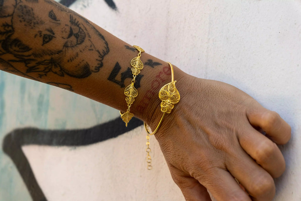 Choosing a filigree bracelet is harder than it seems. Find out why.
